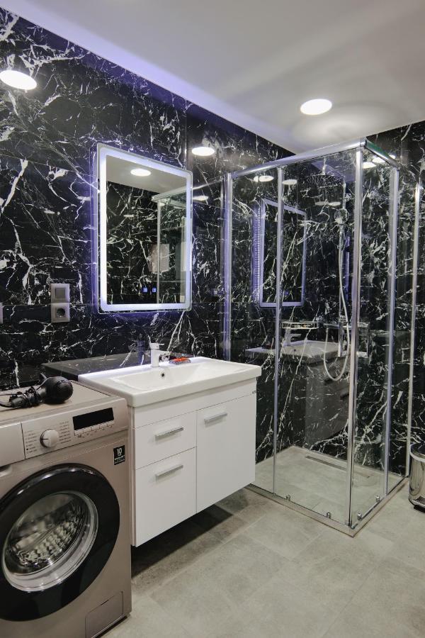 Iphigenia Luxury Flat Apartment Sarande Exterior photo