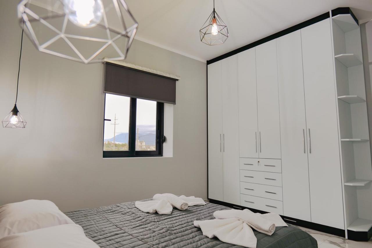 Iphigenia Luxury Flat Apartment Sarande Exterior photo